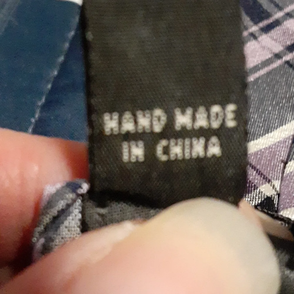 Pronto Uomo men's 100 % silk necktie - Picture 3 of 6